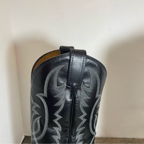 Tony Lama Black Western Cowboy Boots. Size 8.5D. Pre-owned. Leather. Made in USA - Picture 7 of 14